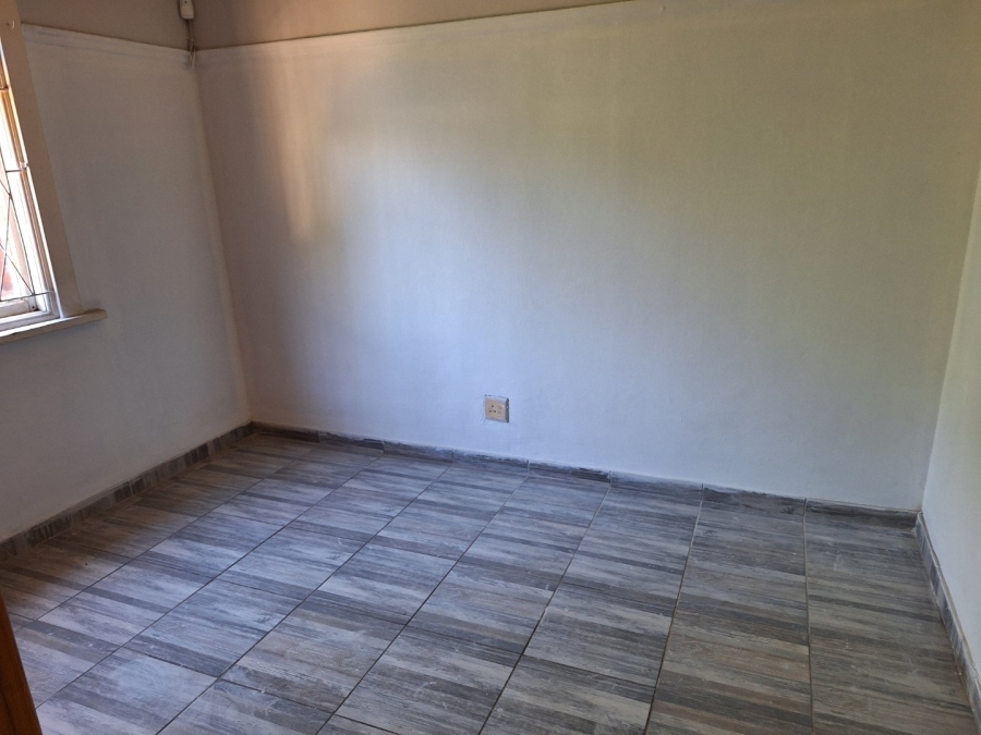 4 Bedroom Property for Sale in Swartkops Eastern Cape